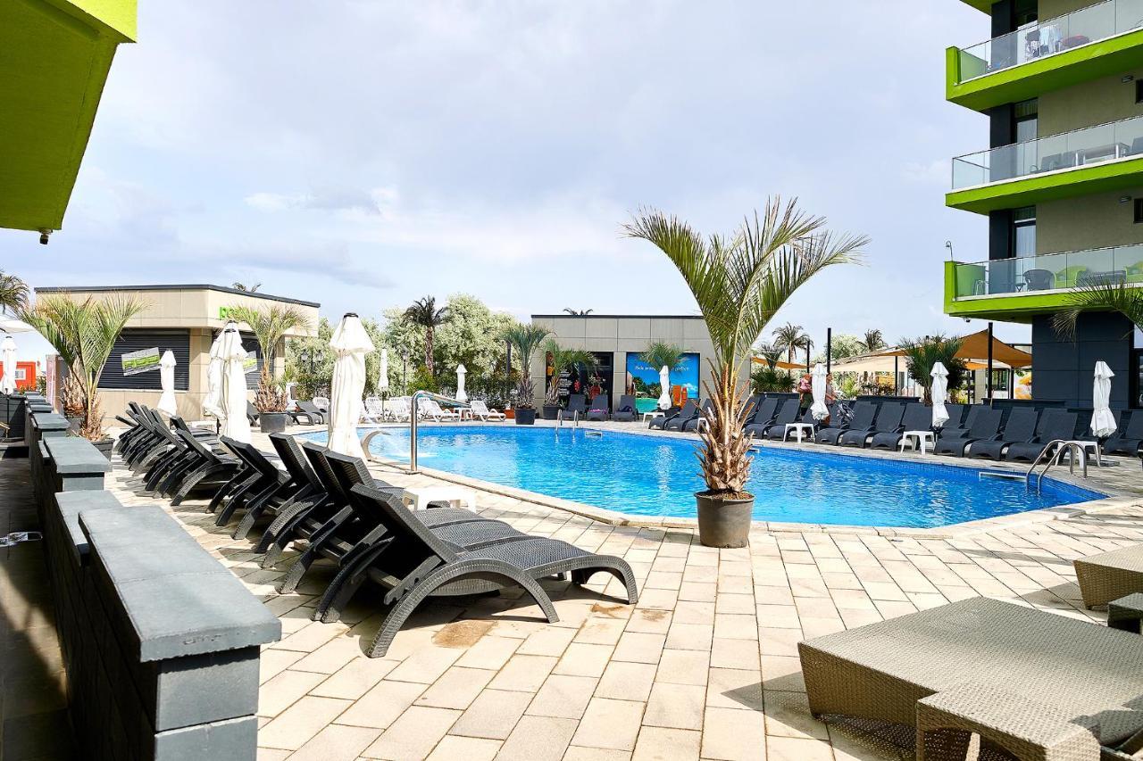 Sea La Vie 1Br Apartment Spa N Pool Beach Resort Năvodari Exteriör bild